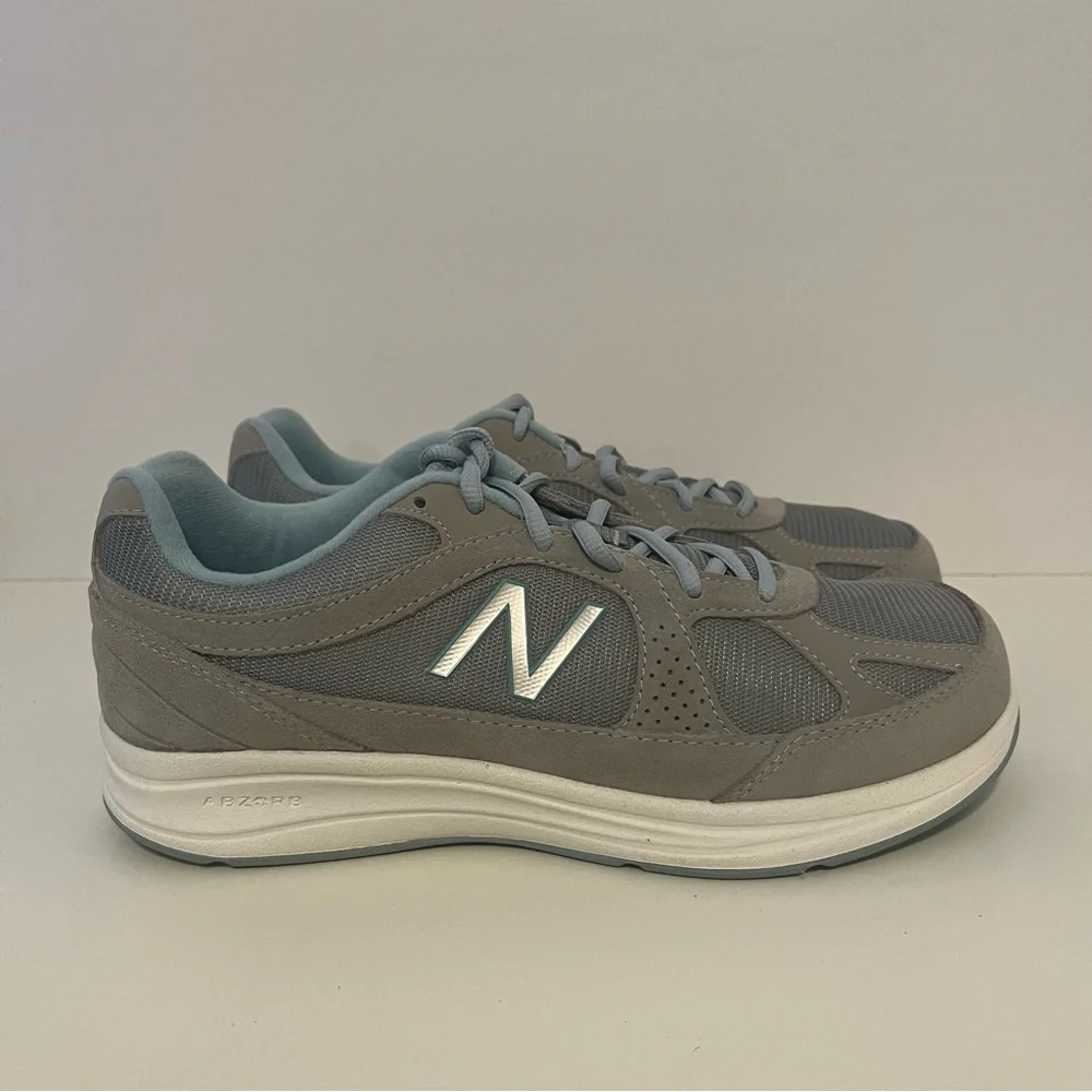 New Balance Shoes Womens Sz 9.5 D Grey Suede Leather Walking Sneakers